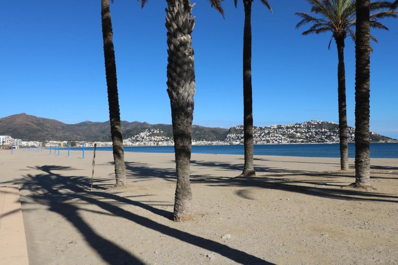 Castell Joncar,30 M De La Playa, 1Era Linea De Mar, Vista Al Mar Apartment Roses Luaran gambar